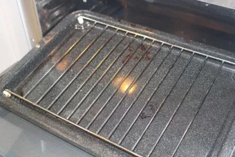 오븐 기름때 베이킹파우더 반죽 팩으로 관리하는 요령_8