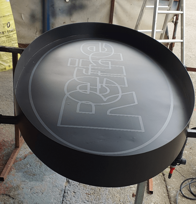 네온 사인 간판 아우트 라인 만들기