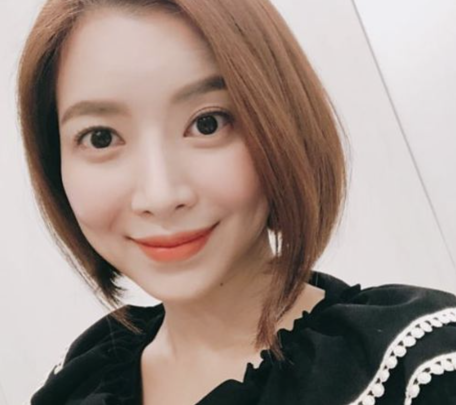 배우 윤세아