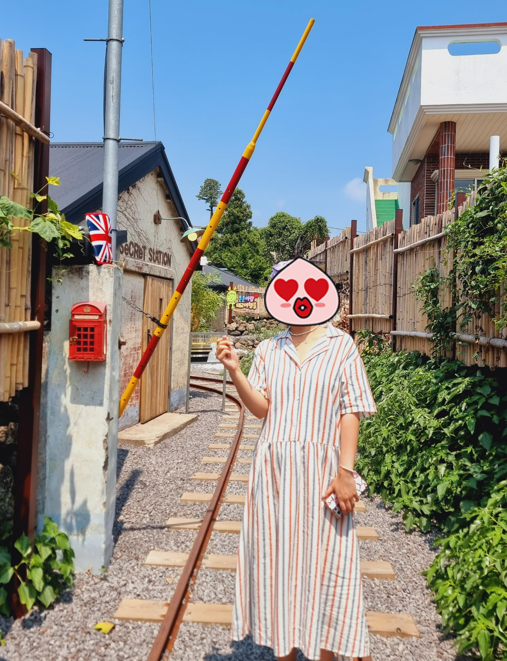 제주 이색 카페 비밀역 서귀포 카페