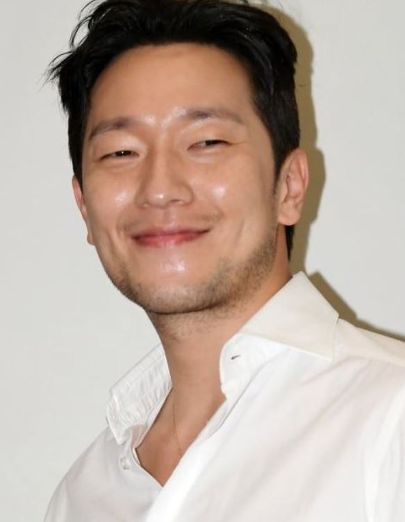 손석구프로필