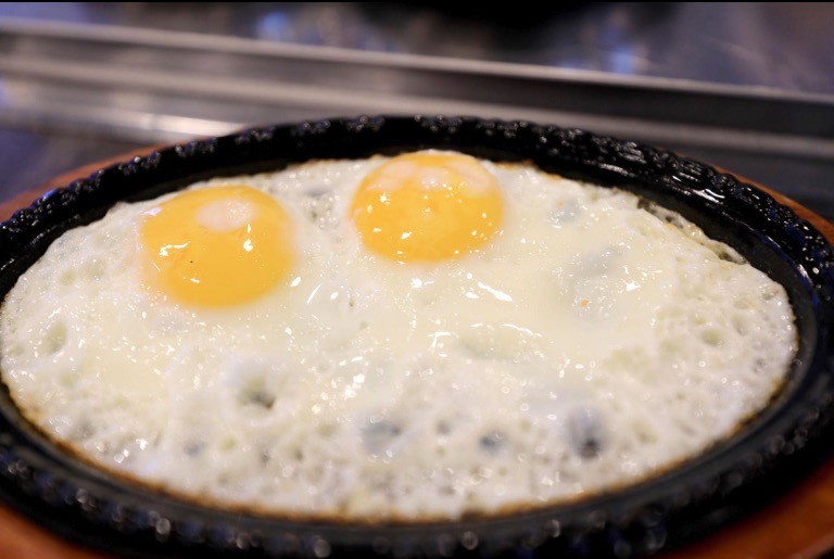 봄동 비빔밥 달걀과 함께