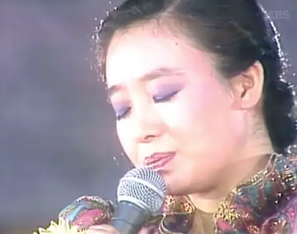 혜은이-노래하는-모습-사진