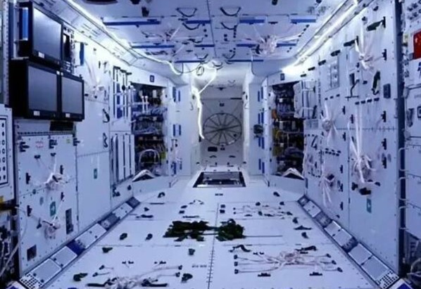 중국의 톈궁 우주정거장 내부
