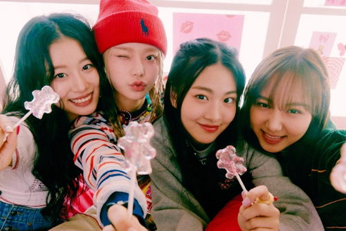 피프티 피프티 자필 편지