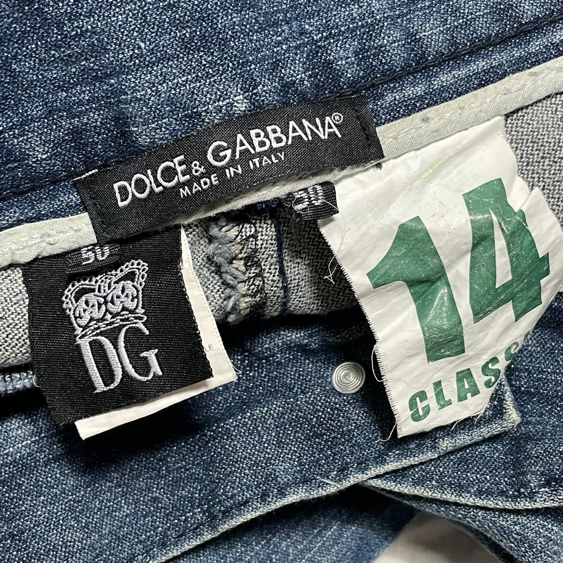 돌체앤가바나 (Dolce &amp; Gabbana): 이탈리아의 열정, 드라마, 그리고 논란이 빚어낸 패션 제국