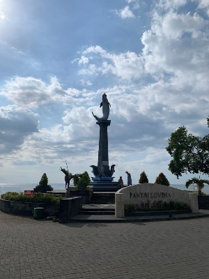 발리 여행 추천 발리 로비나 비치