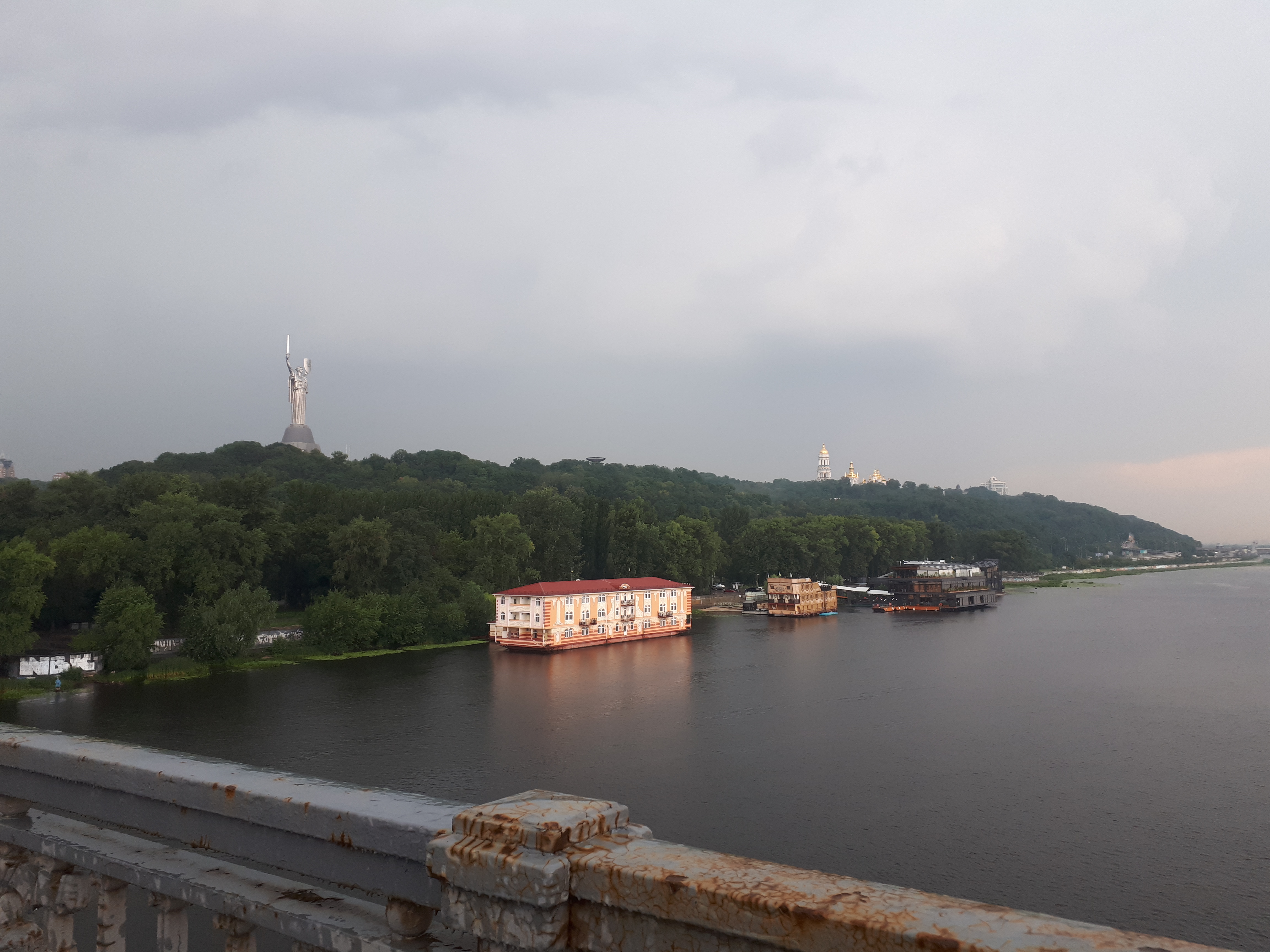 우크라이나 키이우 페체르시크 라브라