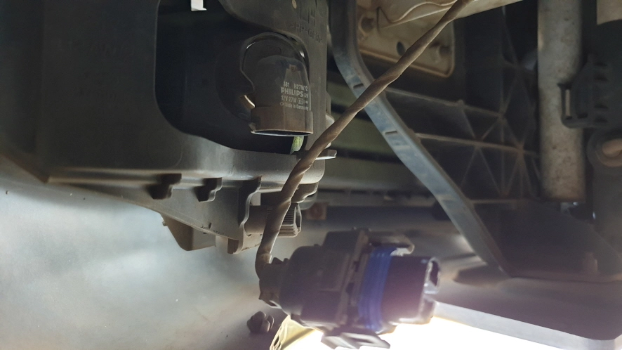 전원잭 분리 모습