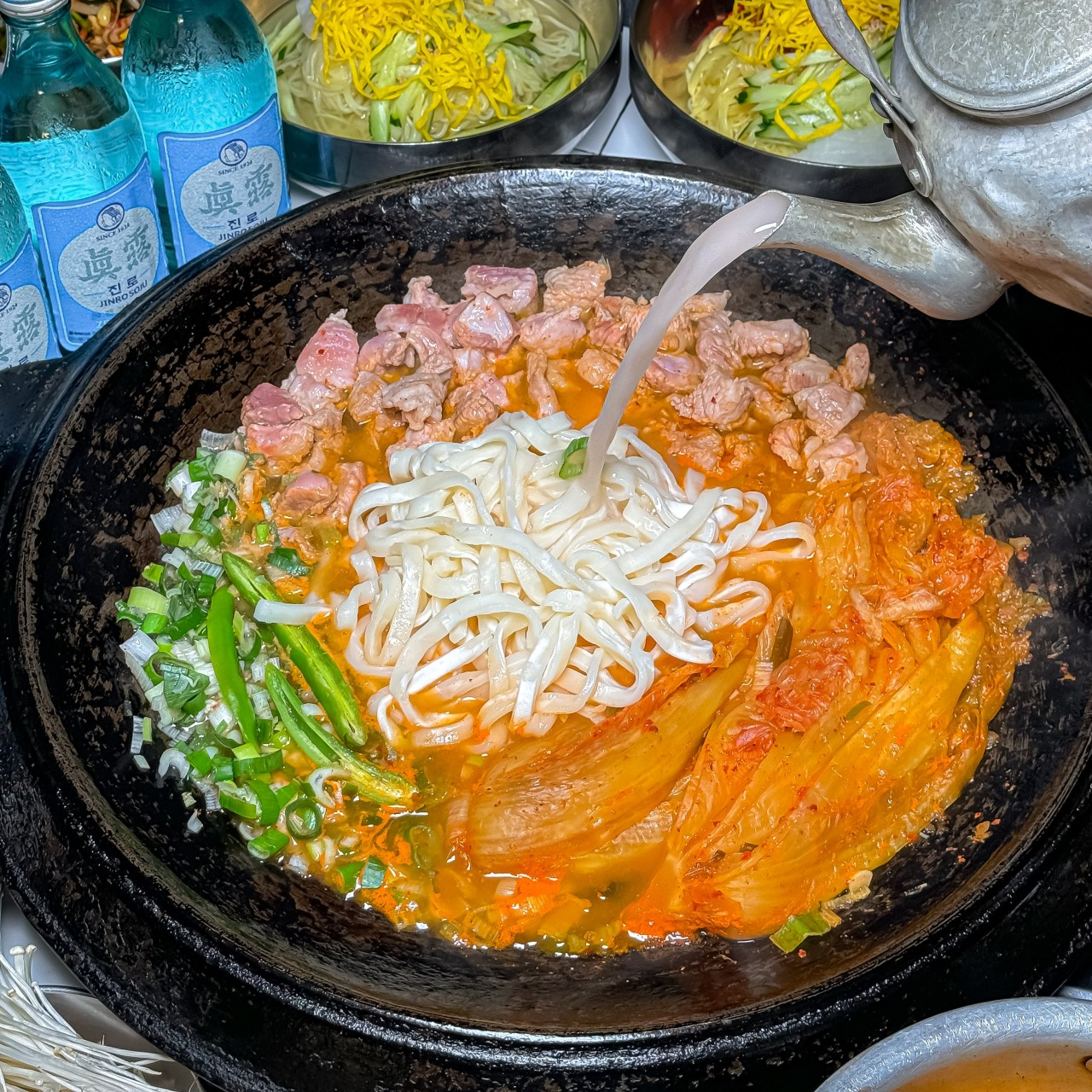 충남 공주 팔팔무쇠삼겹