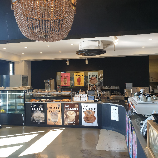 고양 카페 다위스(DAWIS): 맛에 대한 고집과 애견 동반이 가능한 카페_주문 데스크