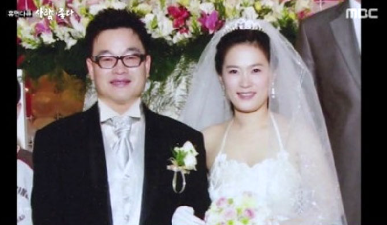 김정연 부부 사진│남편 김종원과 2008년 결혼식을 올린 가수 김정연의 행복한 모습