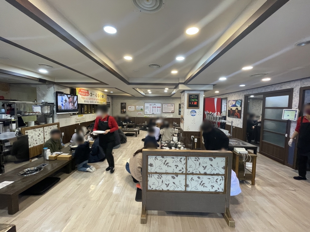 유가네칼국수-내부