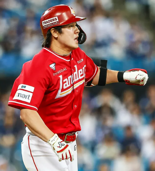 KBO 프로야구, SSG 최정의 고관절 통증 관련 사진1