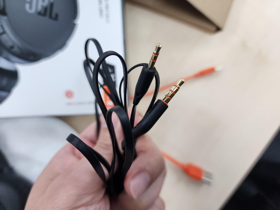 가성비-헤드폰-JBL670NC-유선