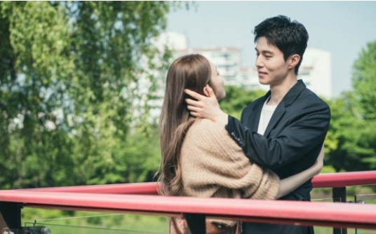 착한 사나이 이성경 이동욱