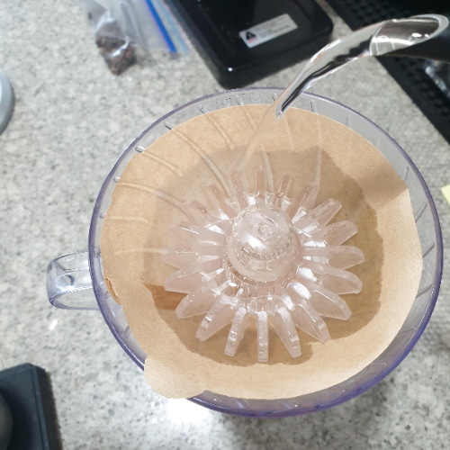 8g레시피와 13g레시피: 소량의 원두로 브루잉 해보자_8g_뜸 들이기