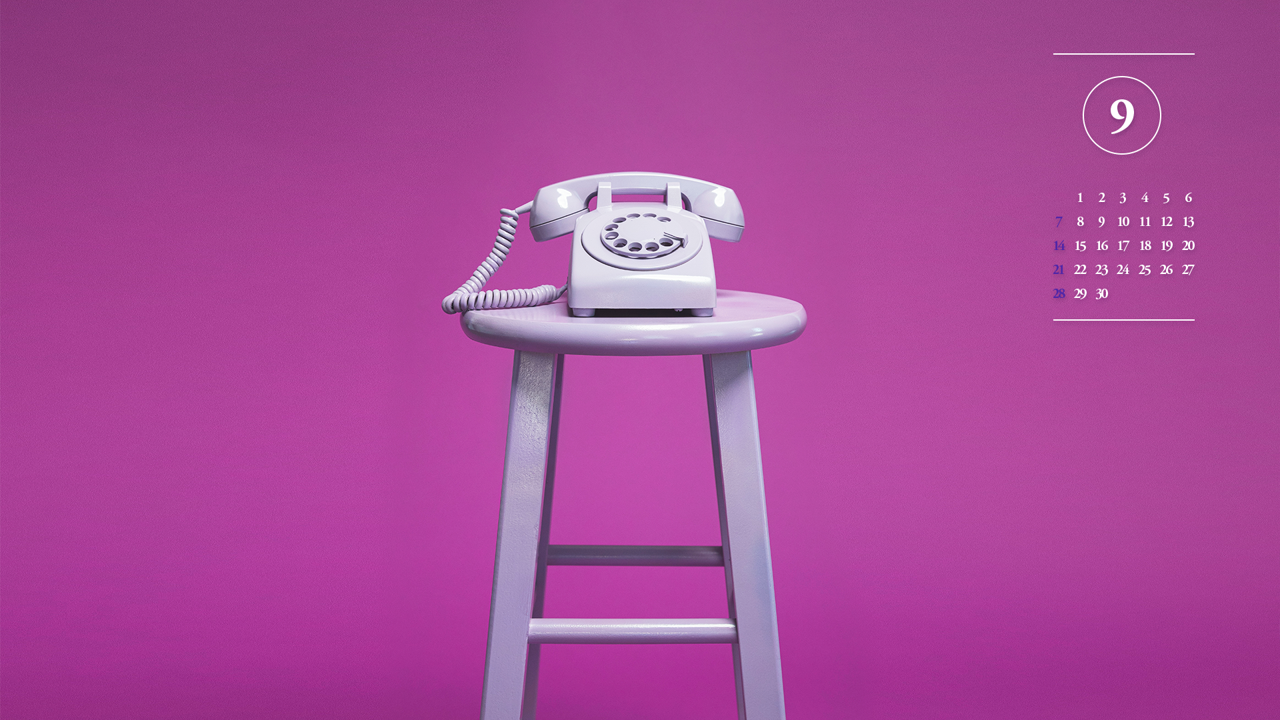 06 보라색 전화기 A - 2025년9월 노트북배경화면