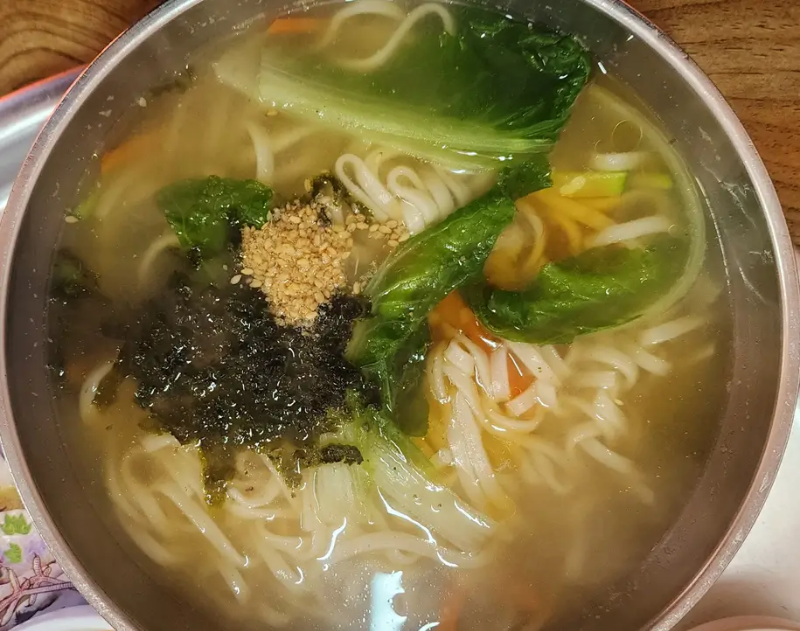 칼국수-김-시래기-깨