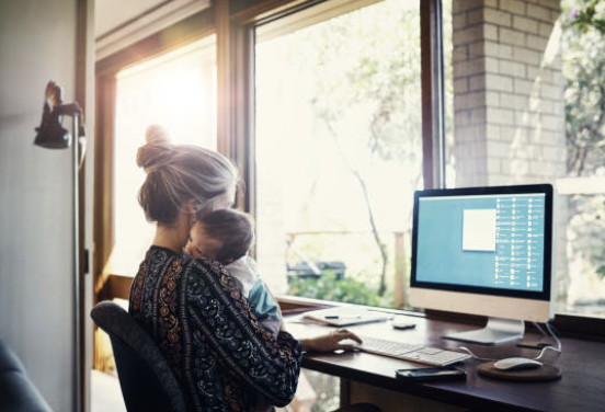 일하는 엄마의 죄책감에서 자유로워지는 철학적 시선