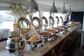 한강 크루즈 뷔페: 로맨틱한 서울 야경과 미식 여행