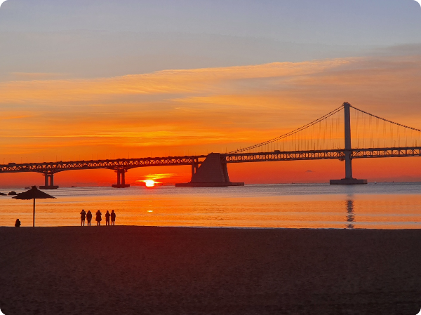 부산 광안리 바닷가 이미지