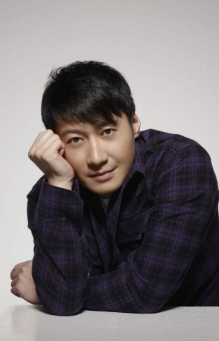 가수 여명 관련 사진