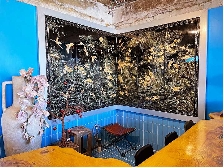 생방송오늘저녁 고소하고 향긋한 커피 달콤한 디저트 40년 된 목욕탕이 변신한 LP바 카페 대전 대덕 맛집 추천