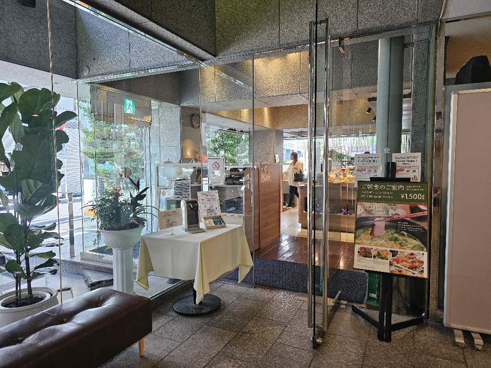 프리미어 호텔 캐빈 신주쿠 식당_01