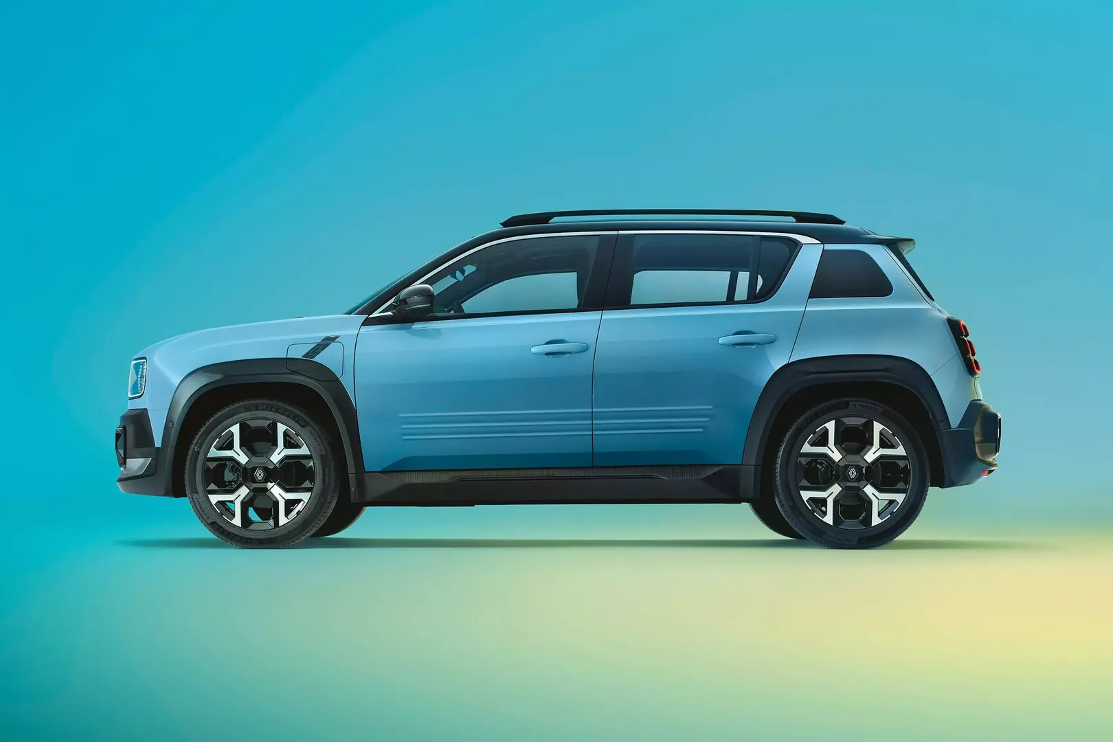 르노 4 E-Tech 플레인 쉬드 이미지