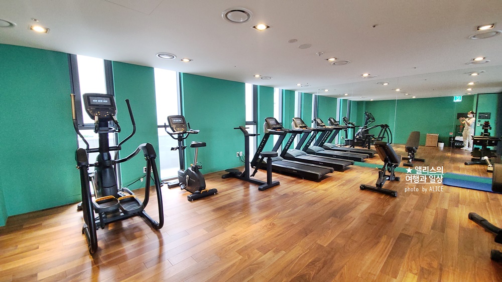 경기도 호캉스 호텔 숲뷰 마운틴뷰 좋은 호텔 추천 라까사 호텔 광명, 라까사 키친