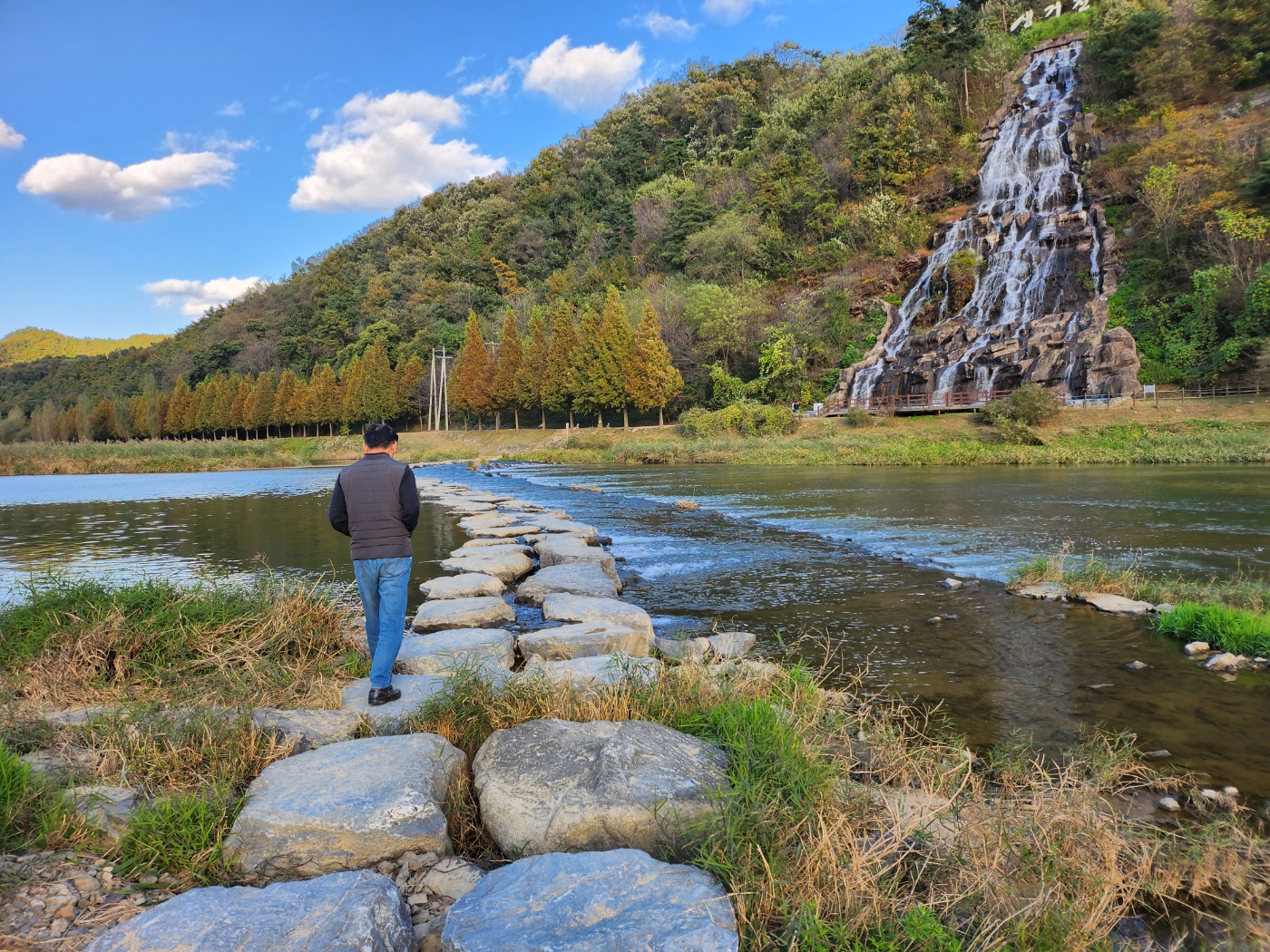 진천-인공폭포