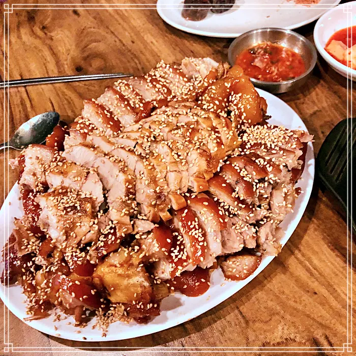 강서, 화곡 본동시장 맛집 하루 5백족 팔리는 족발, 순대와 순댓국 리필 서비스