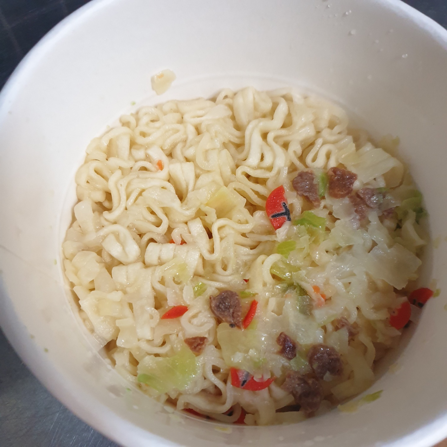 신볶게티_컵라면_전자레인지