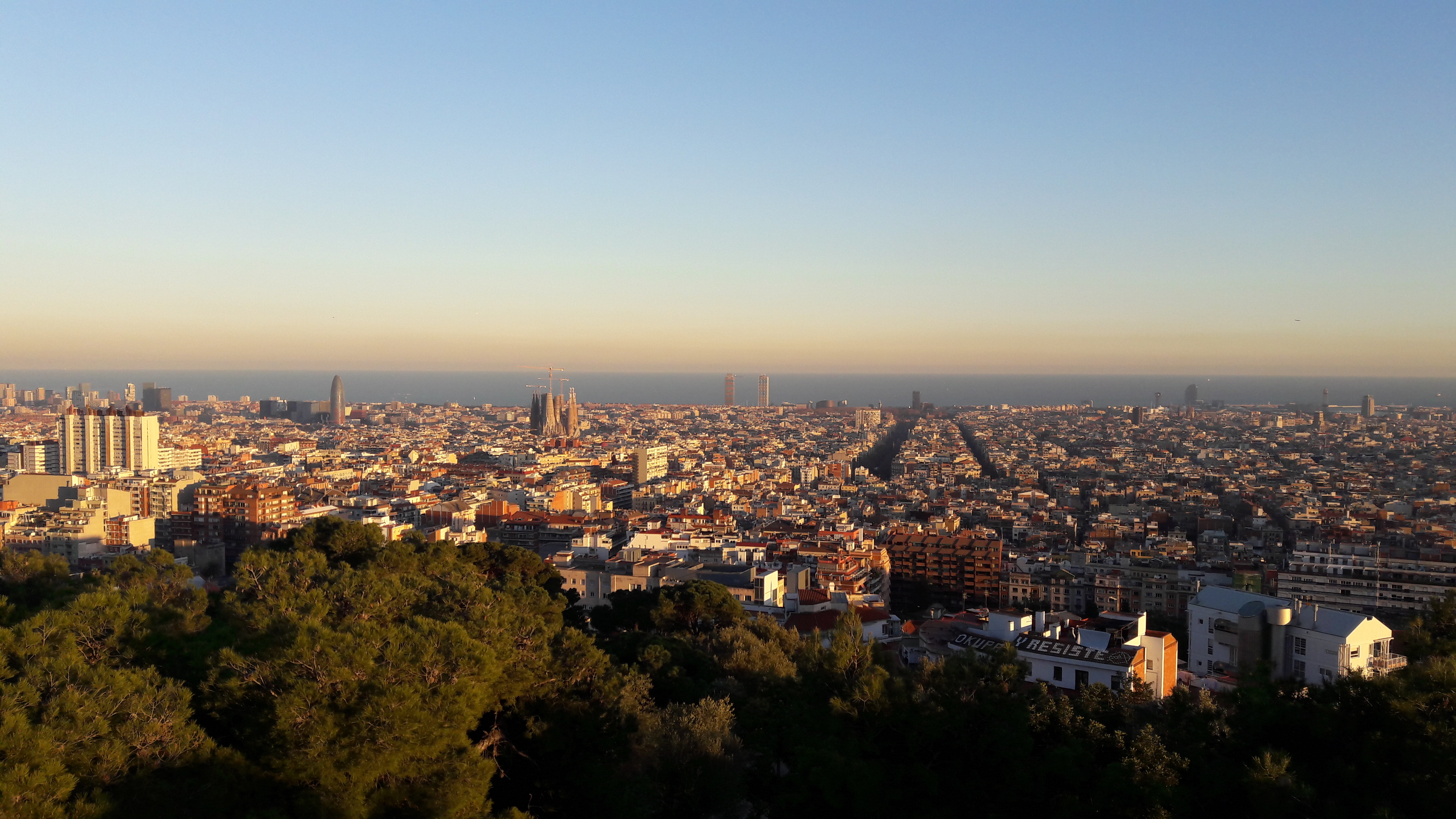 스페인 바르셀로나 노을지는 모습