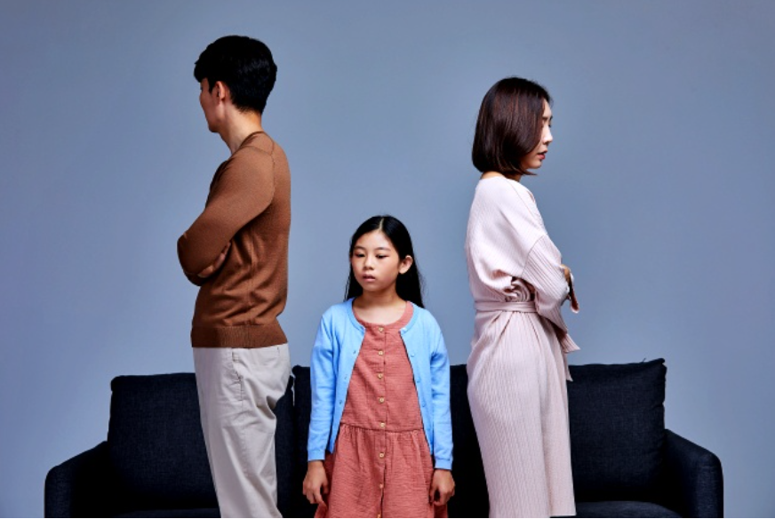 이혼, 재산분할, 위자료, 혼인재산, 가사노동 기여도, 전업주부 권리, 유책사유, 가족법, 법률상담, 이혼서류