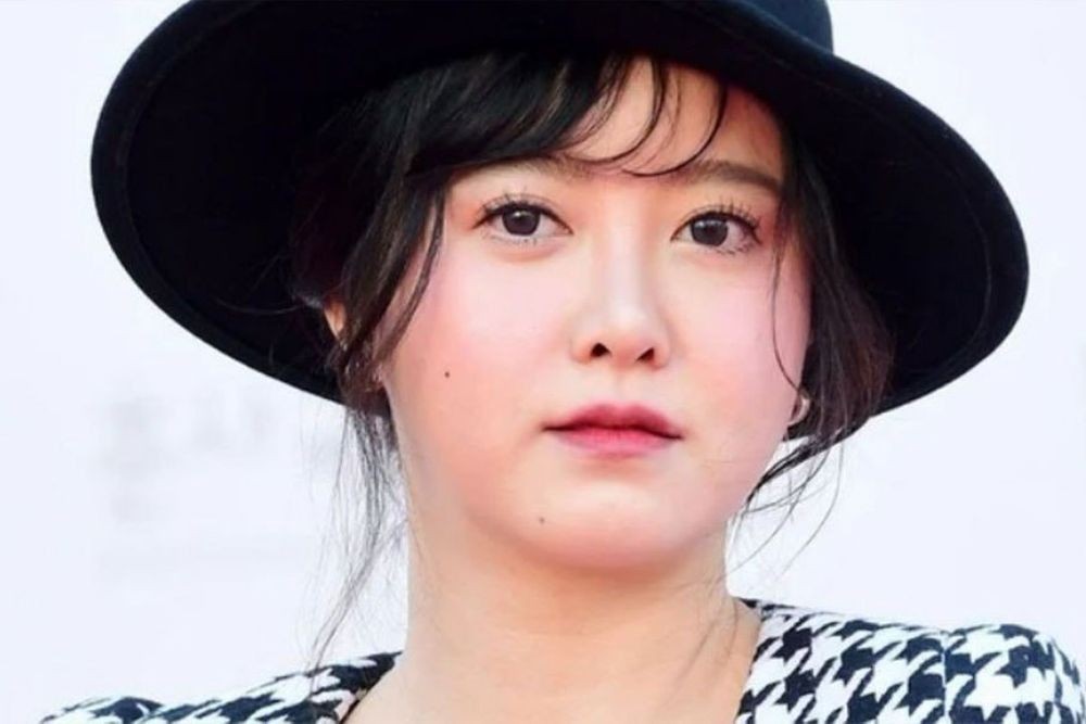 구혜선 헤어롤 '쿠롤' 면세점 입점 성공! 고가 논란 돌파한 벤처 사업가적 성공 비결 심층 분석