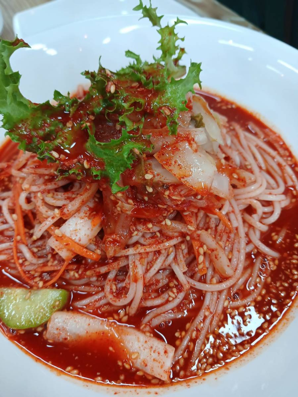 망햠비빔 비빔국수 비주얼