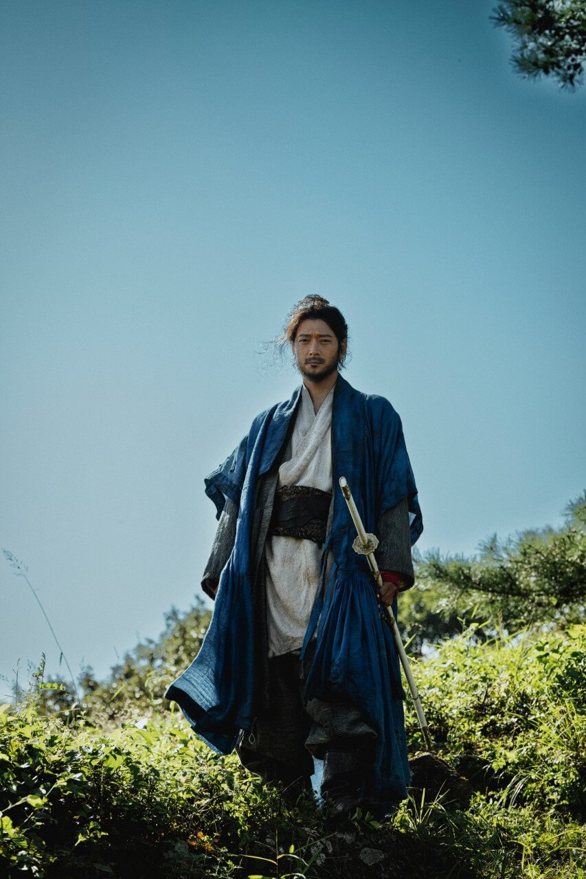 영화-전란-배우-강동원-이미지