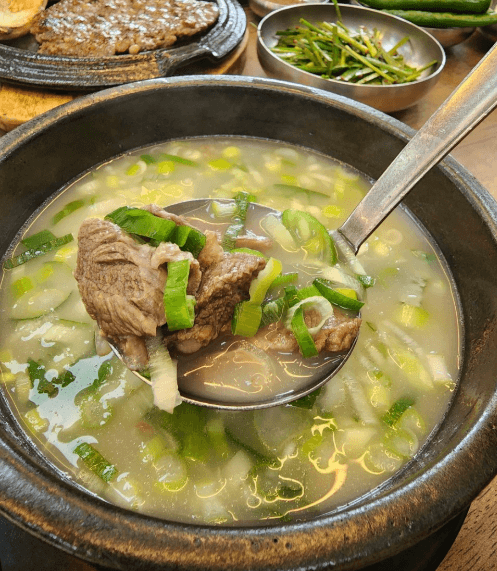 생생정보통 곰탕 떡갈비 경북 경주 맛집