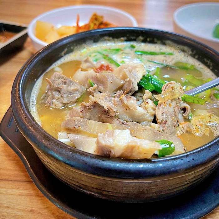 생방송투데이 경기 광주 장지동 고사리 얼큰 순대국 눈꽃 차돌 곱창 순대전골 맛집