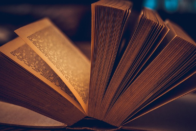 AI가 만들어낸 소설과 영화 속 주인공이 인간 감정을 얼마나 대변할 수 있을까?