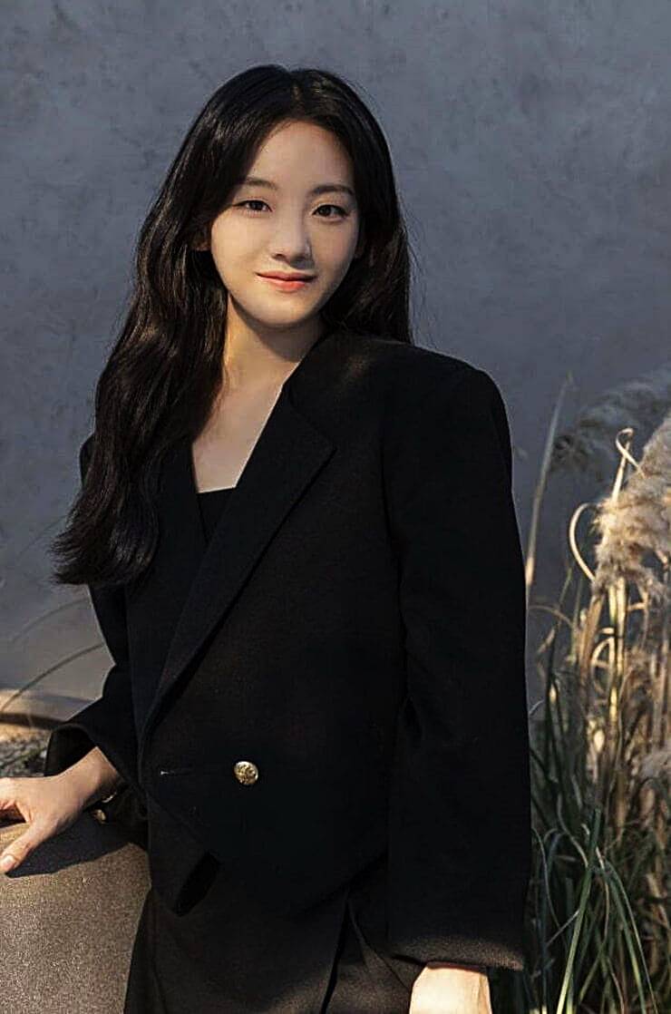 배우-조이현