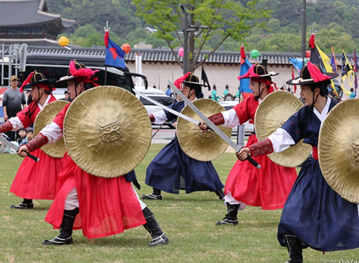 광화문 앞 전통문화 축제