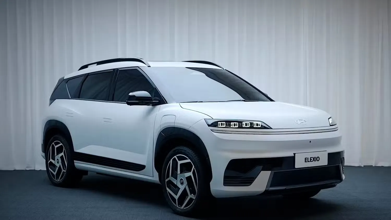 현대 일렉시오 차량 이미지