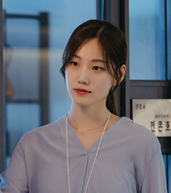 최사라