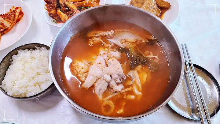 백반기행 60년 노포 문희경 편 곰치국 문어볶음 장치조림 울진 맛집 소개