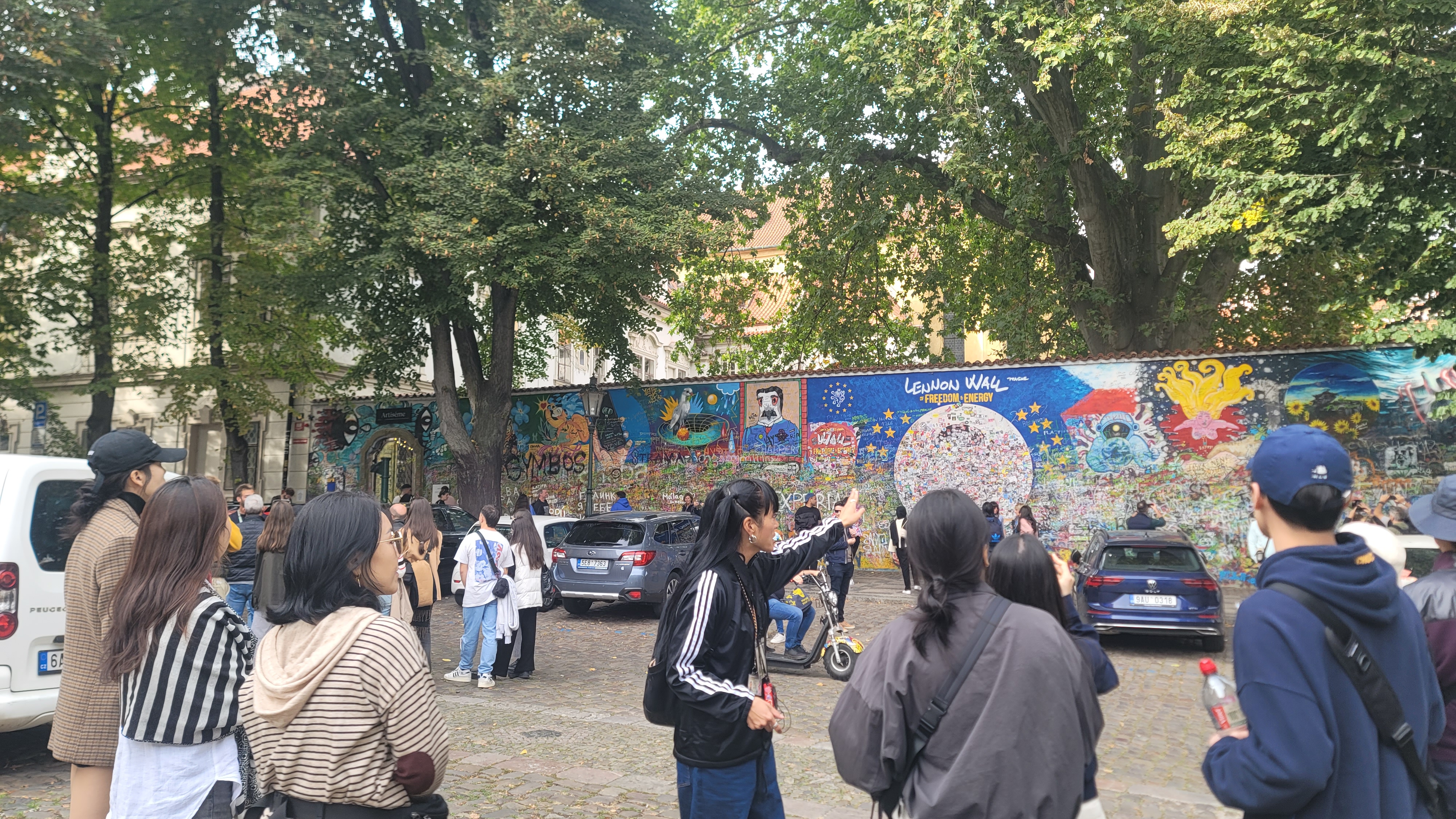 프라하, 존 레논 벽