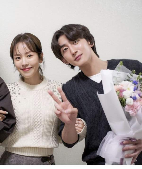 한지민 잔나비 최정훈 나이차