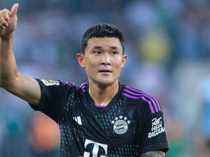 한국 국가대표 축구선수 김민재